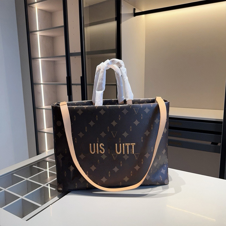 Designer Letter Shopping Bag Unisex New Fashion Versatile Tote Bag Color Blocking Solid Color Crocodile Texture Leather Handbag Trendy Letter Crossbody Bag 3 Sizes