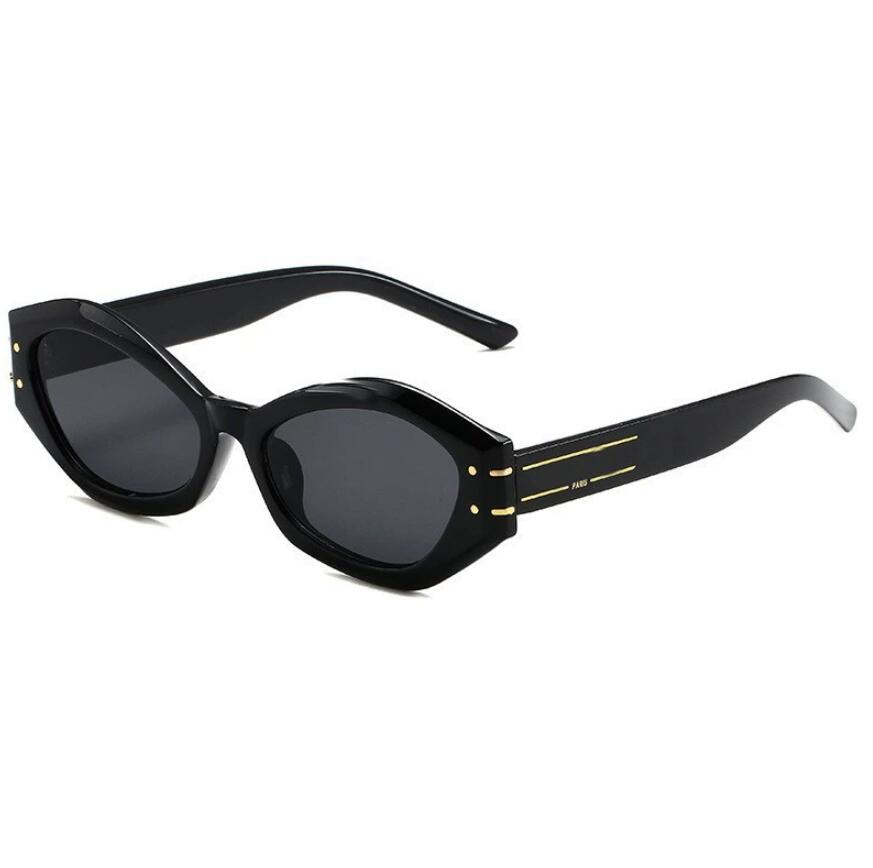 Designer Sunglasses For Women Beach Sun Glasses Trendy men Classic Square Metal Legs Letter Design Cat Eye Top Quality Eyeglasses