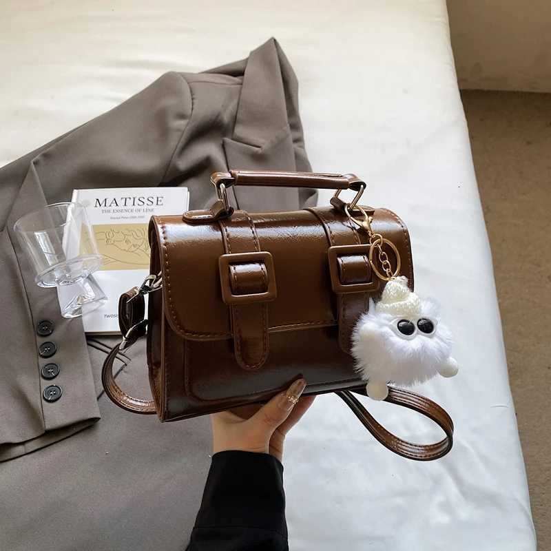 New Style Versatile Crossbody Bag Exquisite Trendy HighEnd Design for Girls Fiable Sweet Daily Outfits D251009