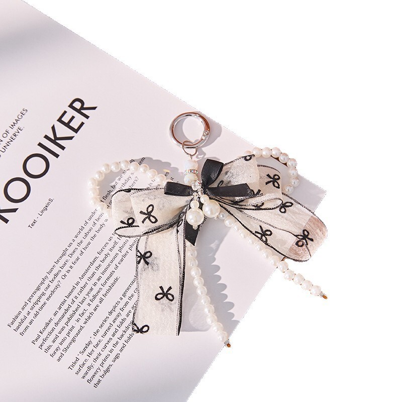 Pearl String Camellia Car Metal Cute Women's Bag Pendant Keychain Creative Gift Natural