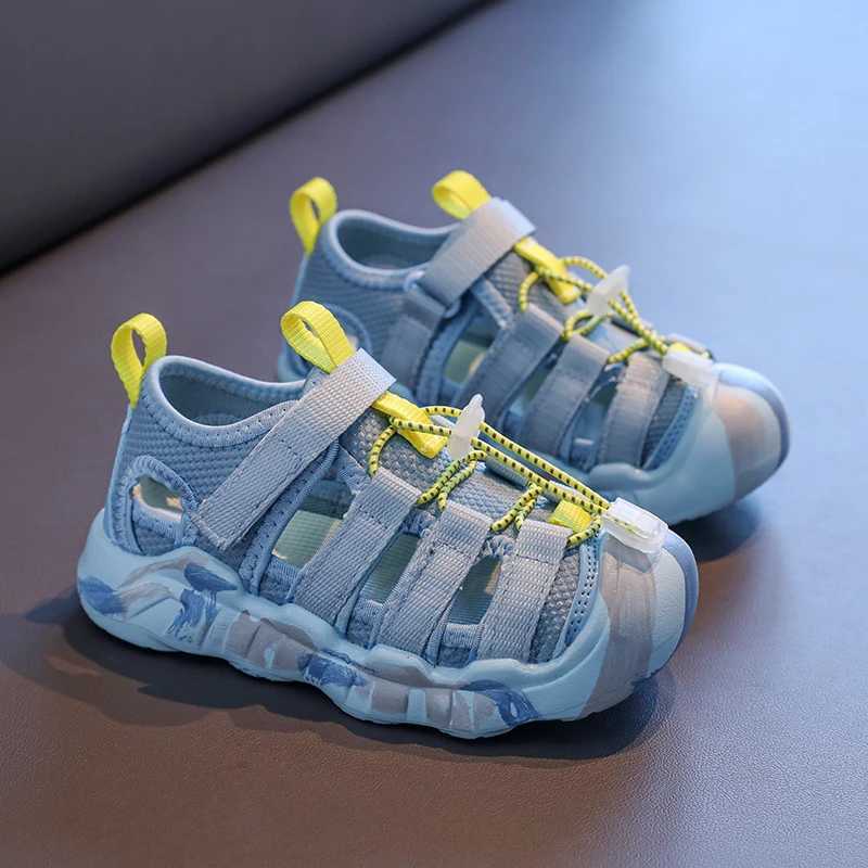 Childrens sandals for girls 2025 summer new girls beach river tracing shoes toe antislip medium and big kids mesh sports J251027