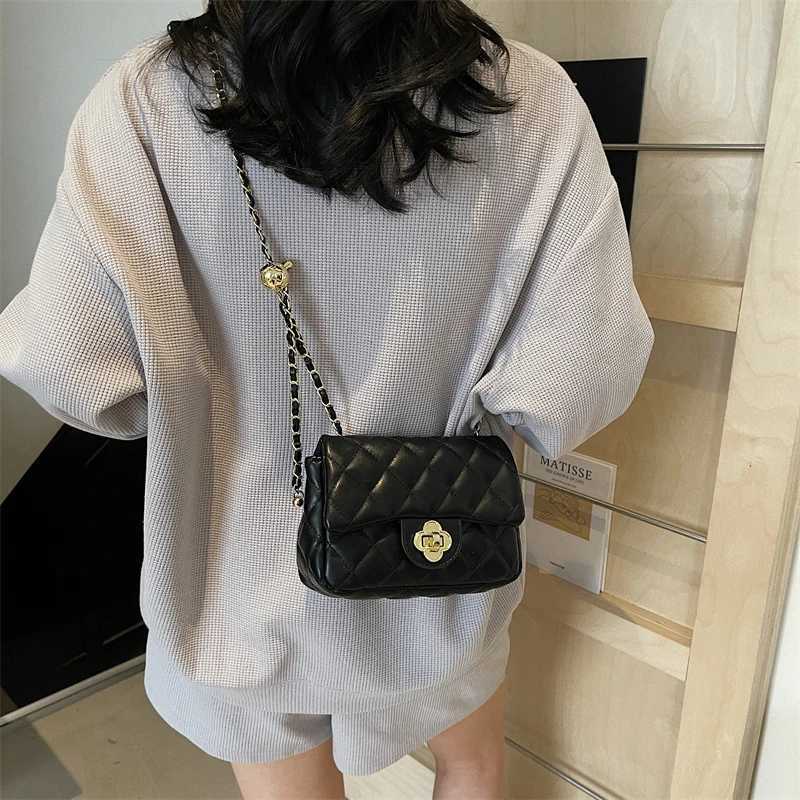 Spacious Organizer Handbag Women Multifunctional Shoulder Bag Compartmentalized For Efficient Storage And Access Luxury-Style BagsW251101