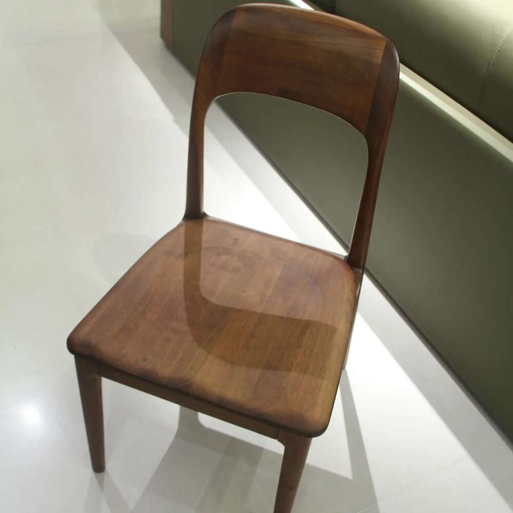 Zhong zhixin Chinese dining table/High-end solid woodfurniture/pure natureguarantees quality of life.