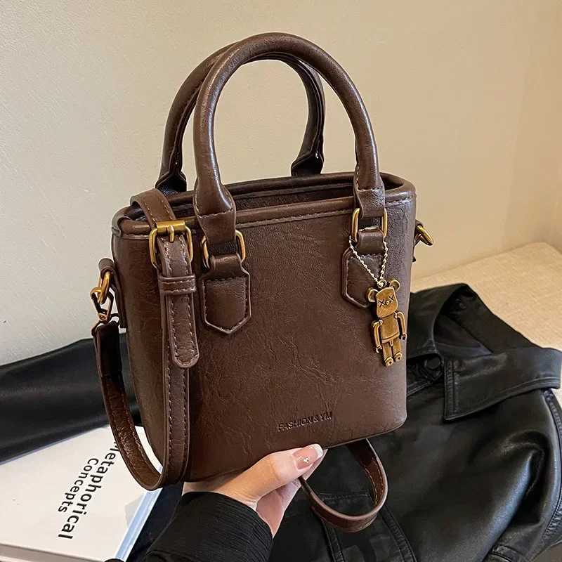 This Years Popar Small Bag for Wen Fiable Simple Versatile Single Shoder Crossbody Bag Texture Handheld 1 Bag D251009