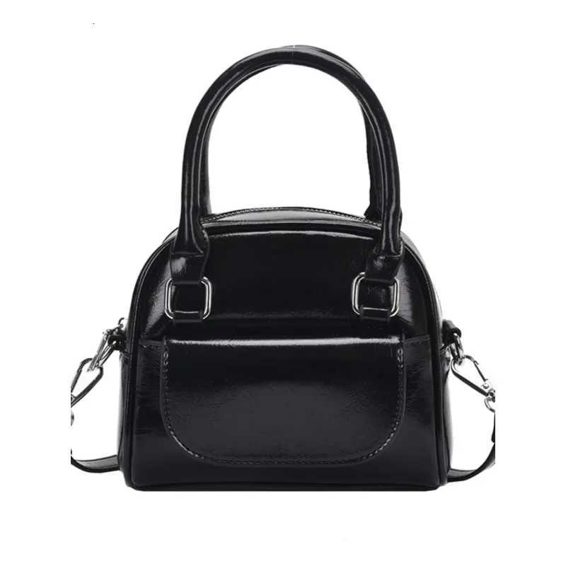 Faiable Cmuter Wens Handbag 2025 New Sle Small Square Oder Crossbody Bag for Wedding Red Wedding Bag1 D251009