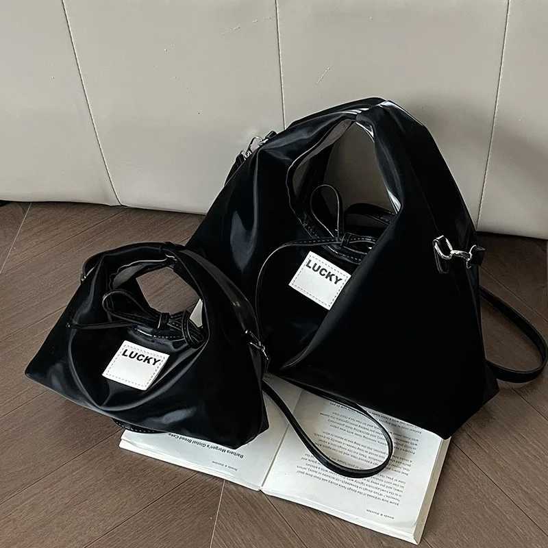 2025 New Wens Fi Forward Niche Dumpling Bag Soft Leather Texture Portable Versatile Cmuter Messenger Bag D251009