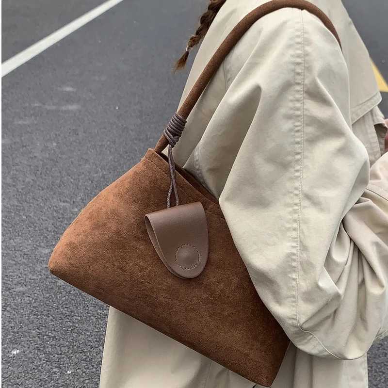 WenS Small Handbag Versatile Single Shoder Underarm Bag Exquisite Handheld Design For 2025 Fi Trend D251009