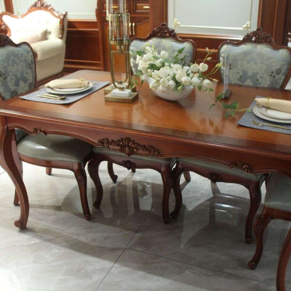 Zhong zhixin The dining table features a European luxury high-end design, meticulously crafted from solid wood.