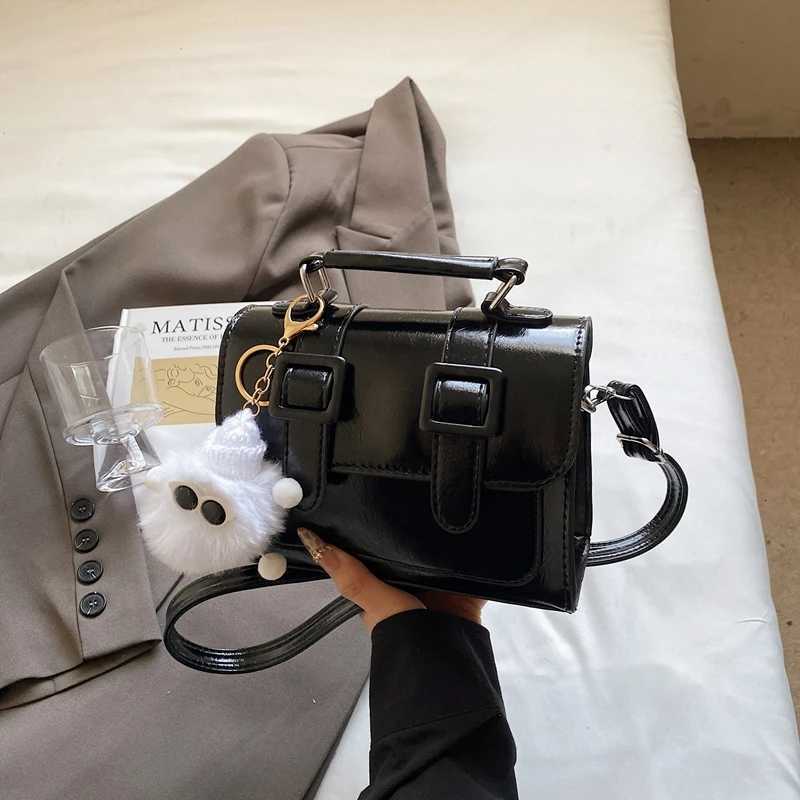 New Style Versatile Crossbody Bag Exquisite Trendy HighEnd Design for Girls Fiable Sweet Daily Outfits D251009