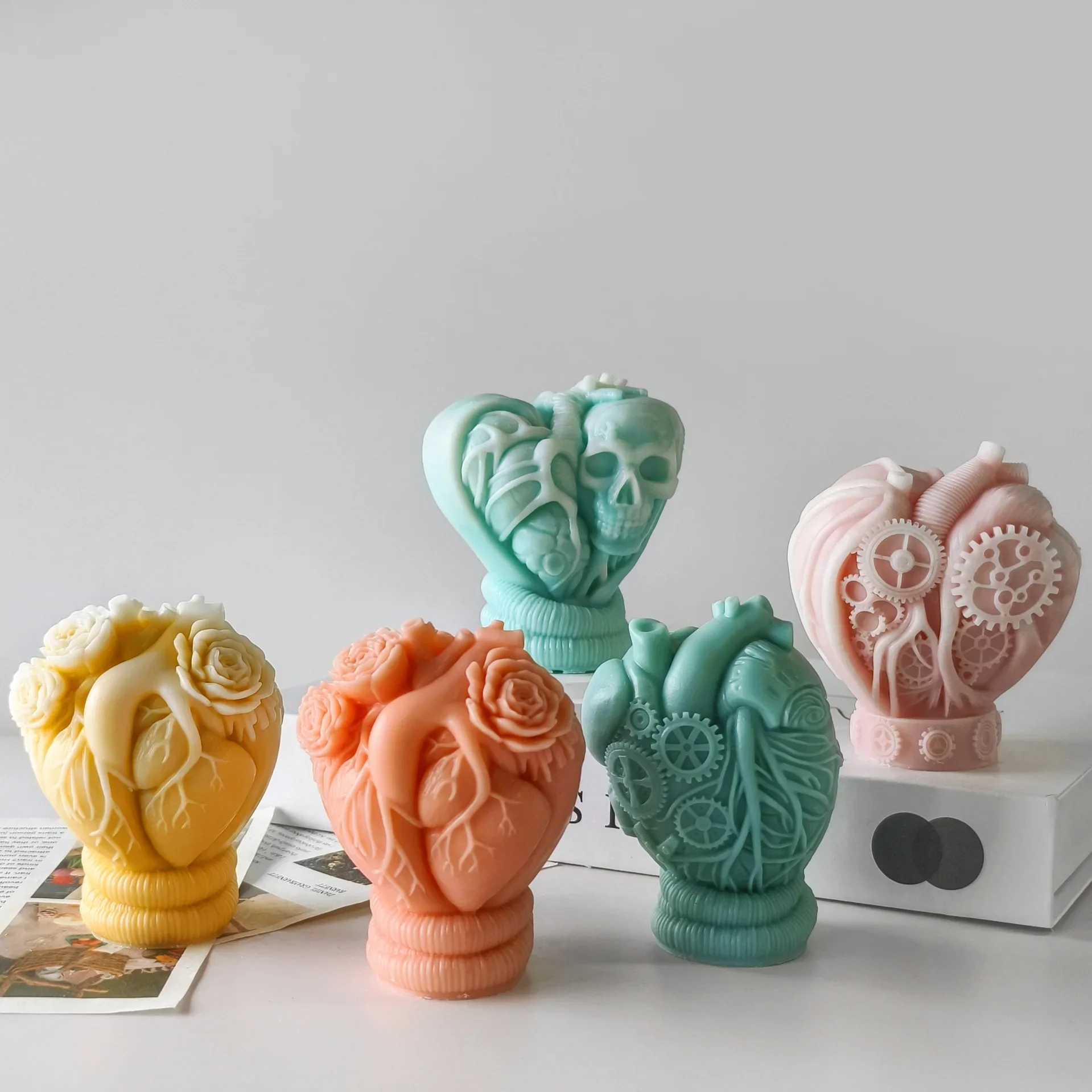 Handmade Aroma Plaster Ornaments Molds DIY Human Heart Candle Making Supplies 3D Halloween Skull Hearts Silicone Mold S25109 S260204