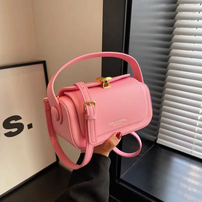 Black HighGrade Sense Wen Small Square Bags 2024 Trendy Short Handle Handbags Classic PU Leather Lady Cmuter Shoder Bag D251009