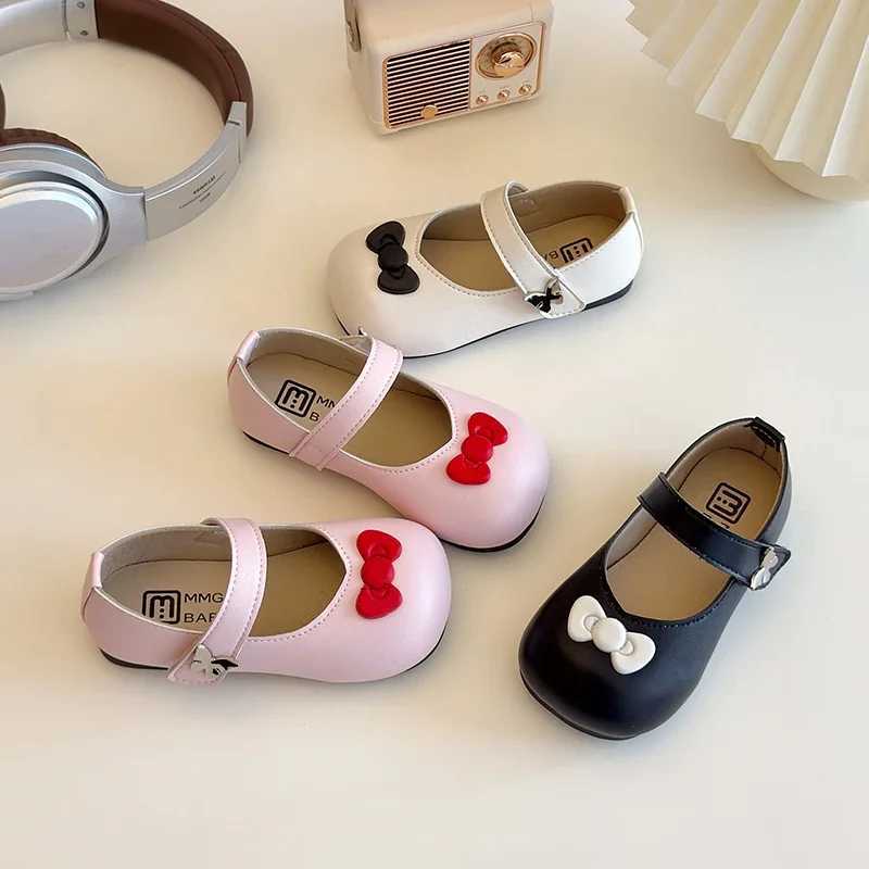 2025 Children Fashionable Casual Shoes for Girls Summer New Korean Style Soft Bottom Antislippery Versatile Chic Princess Shoes J251027