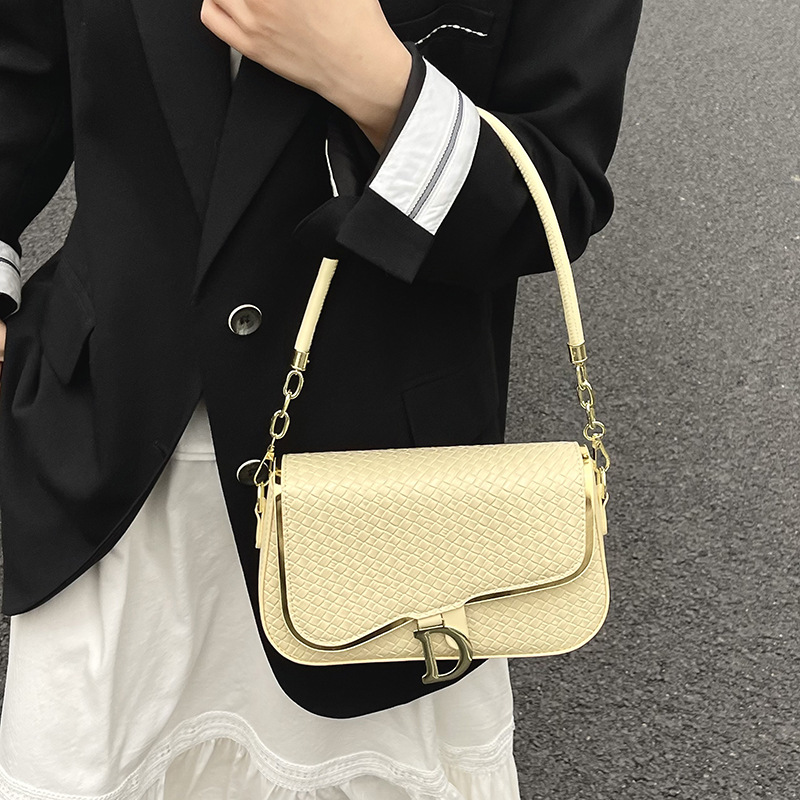 2025 New Retro Niche Designer Bag Luxury Bag Woven Mosquito Commuter Versatile Fashion Simple Single Shoulder Crossbody Handheld Underarm Small Square
