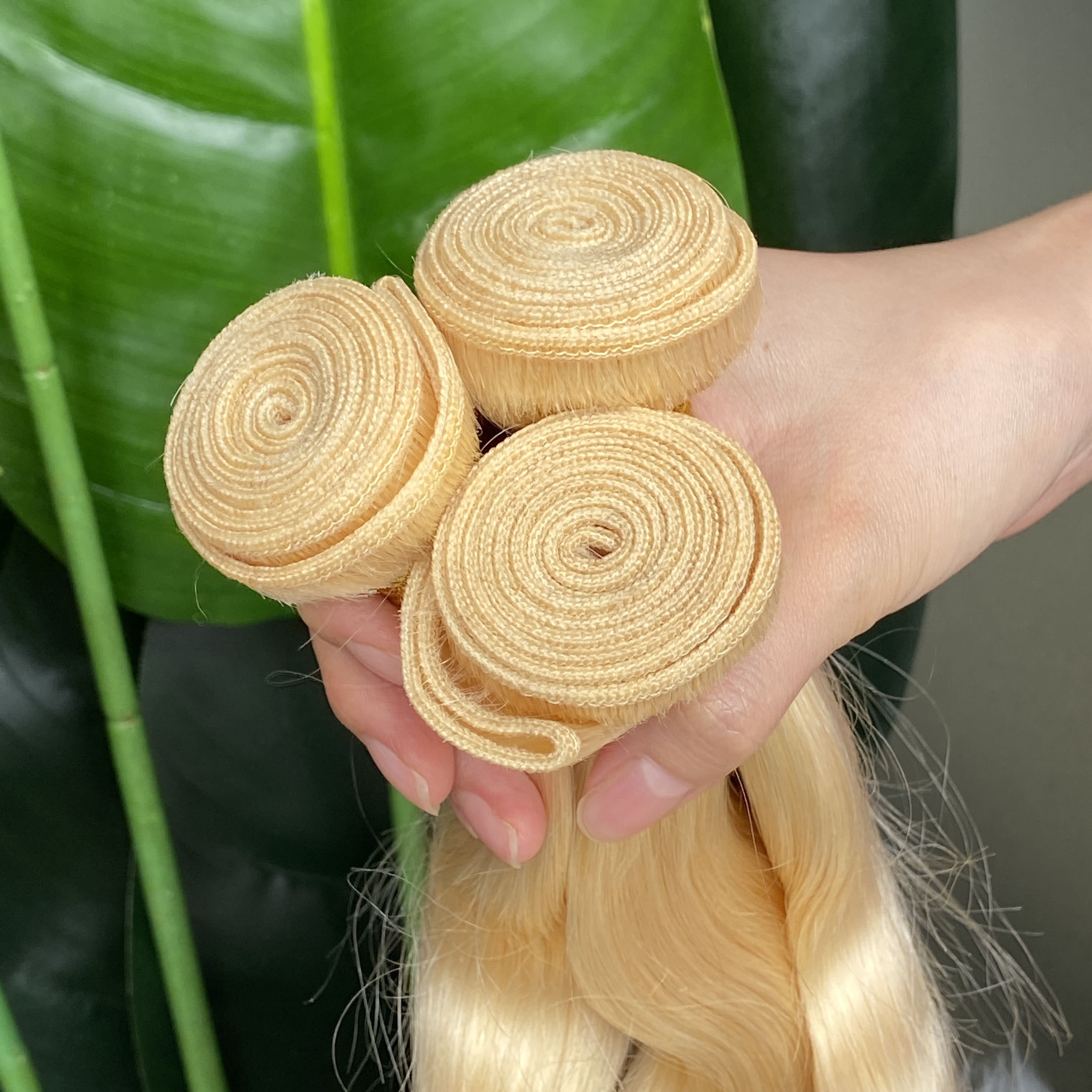 Top Quality 12A Peruvian Malaysian Indian Hair 613 Blonde Body Wave Wavy Hair Extensions 3 Bundles 100% Raw Virgin Remy Human Hair