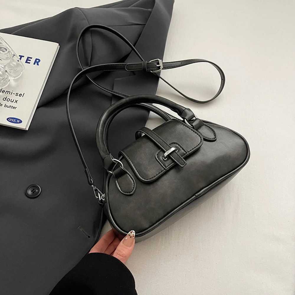 Wens Buckle Zipper Handbags Autumn Winter New Trend Glossy HighGrade Corssbody Bags Delie Popar Versatile Shoder Bag D251009