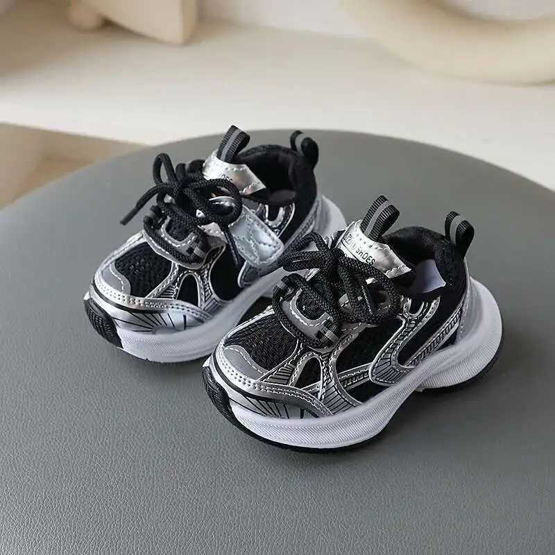 Girls Sports Shoes New Style Soft Sole Childrens Casual Shoes Fashionable Breathable Stripe Dad Shoes for Kids Boy J251027