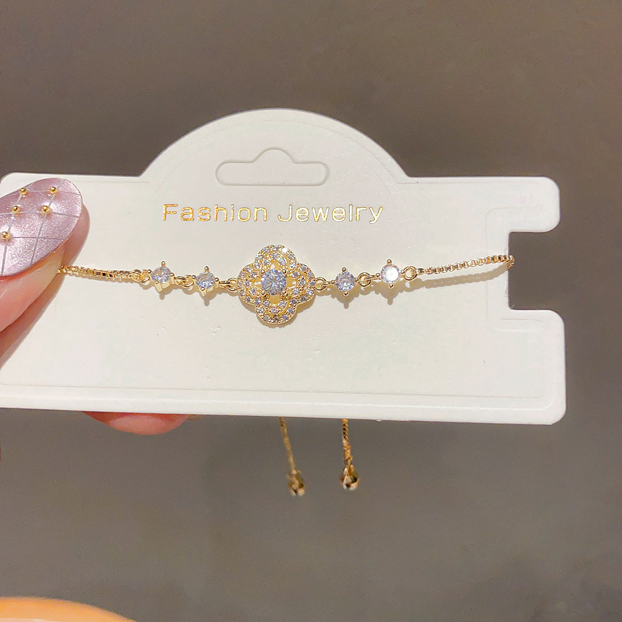 Gold - Toned Bracelet With Flower - Shaped And Round Rhinestone Details Delicate Daily & Elegant Jewelry Gift For Her High - Quality And Sparkly Acces