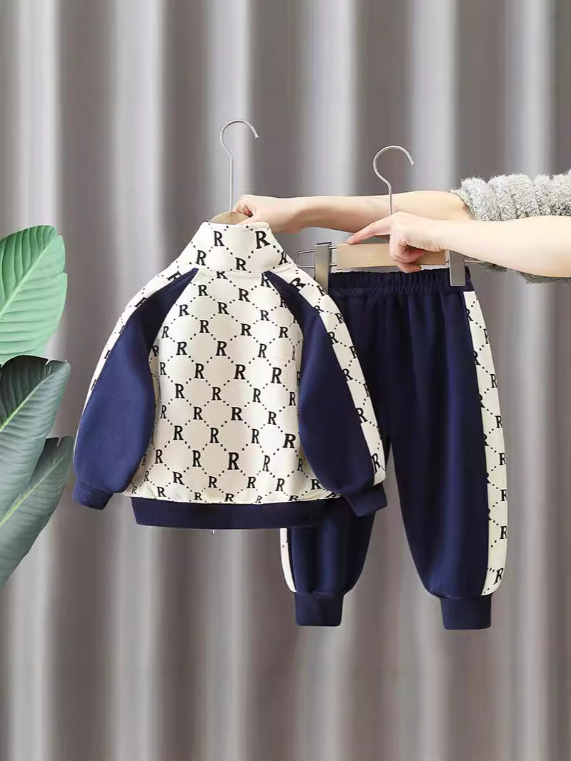 Premium 2025 Kids Tracksuit Set, Stylish Boys & Girls Spring/Autumn Two-Piece Outfit, Luxury Children's Sportswear