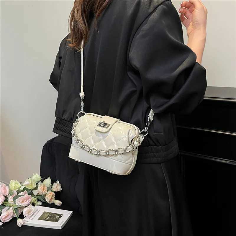 New Arrival 2025 Quilted Shell Bag KStyle Luxe Shoder Purse for Wen with Chain Strap D251009