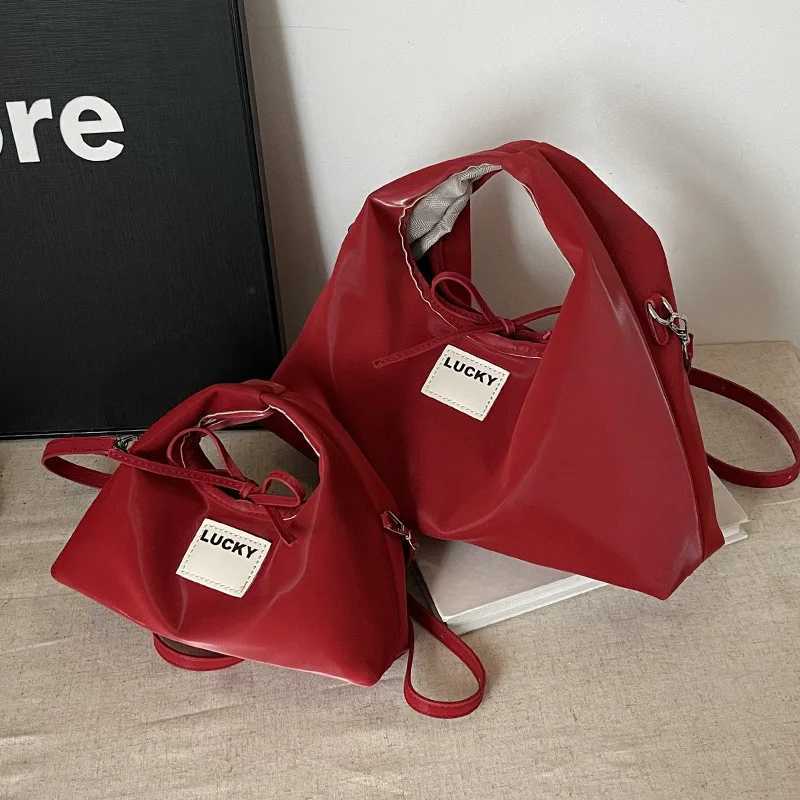 2025 New Wens Fi Forward Niche Dumpling Bag Soft Leather Texture Portable Versatile Cmuter Messenger Bag D251009