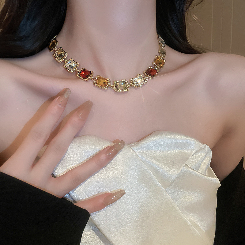 Inlaid Diamond Geometric Necklace Melad New Sweater Chain High-End Versatile Fashion Jewelry for Women - view 5