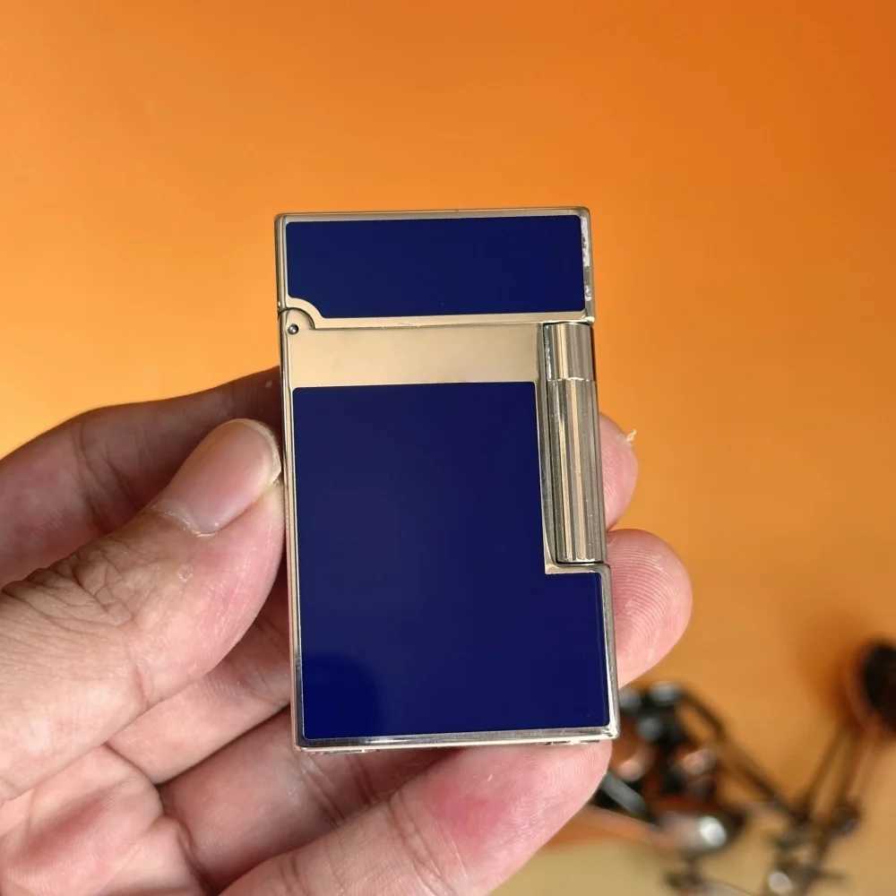 Luxury brand lighter made of pure copper resin paint style crisp sound quty series comes with a set of consumable W251009