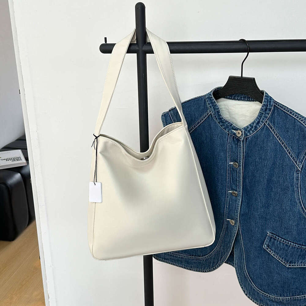 Shoulder Handbag Outdoor Sports Tote Waterproof Swimming Rubbed Shopping Bag B5