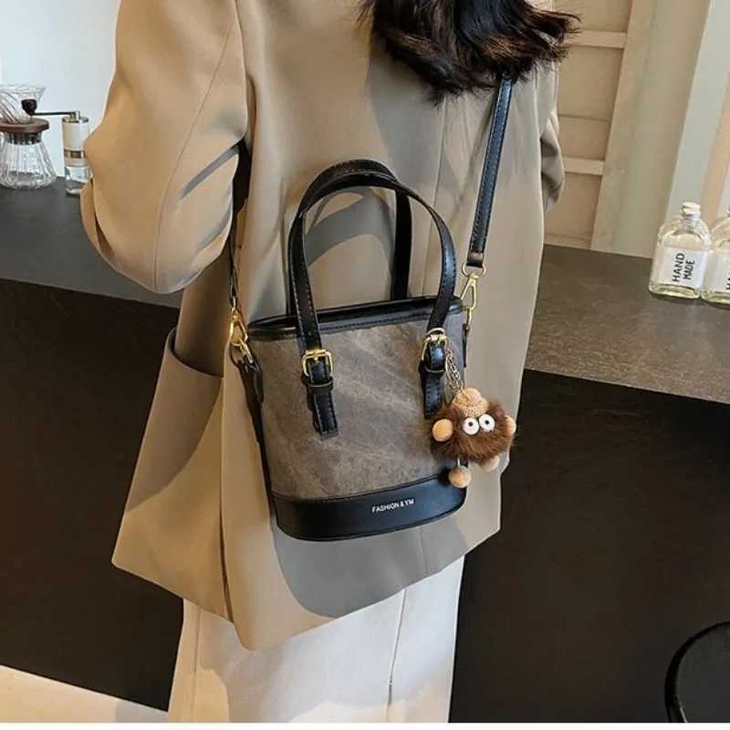 Fem Travel Cpani Bag Dependable And Fiable Shoder Crossbody Bag For Creating La Memories D251009