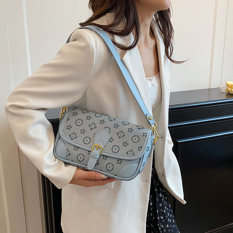 Women's 2025 Autumn New Printed Textured Fashion Single Shoulder Small Square Trendy Wide Strap Crossbody Bag