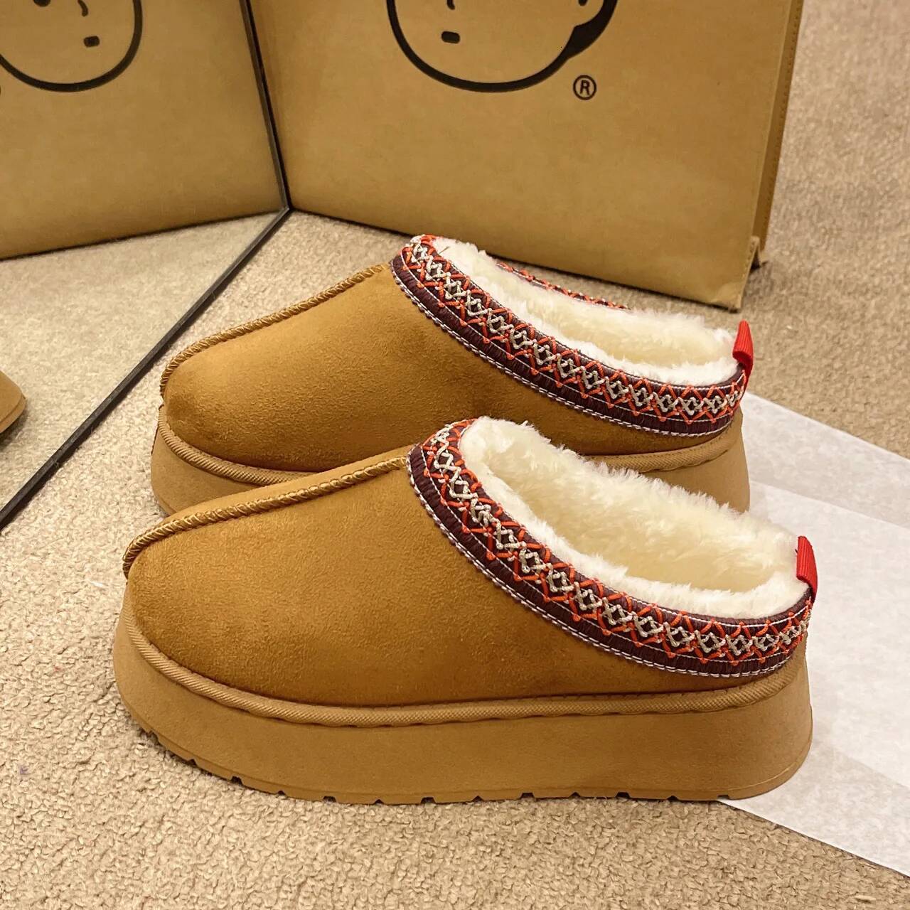 Snowy for women in 2024 winter new thick soled bunched plush half slippers casual cotton shoes snow boots ddmythur