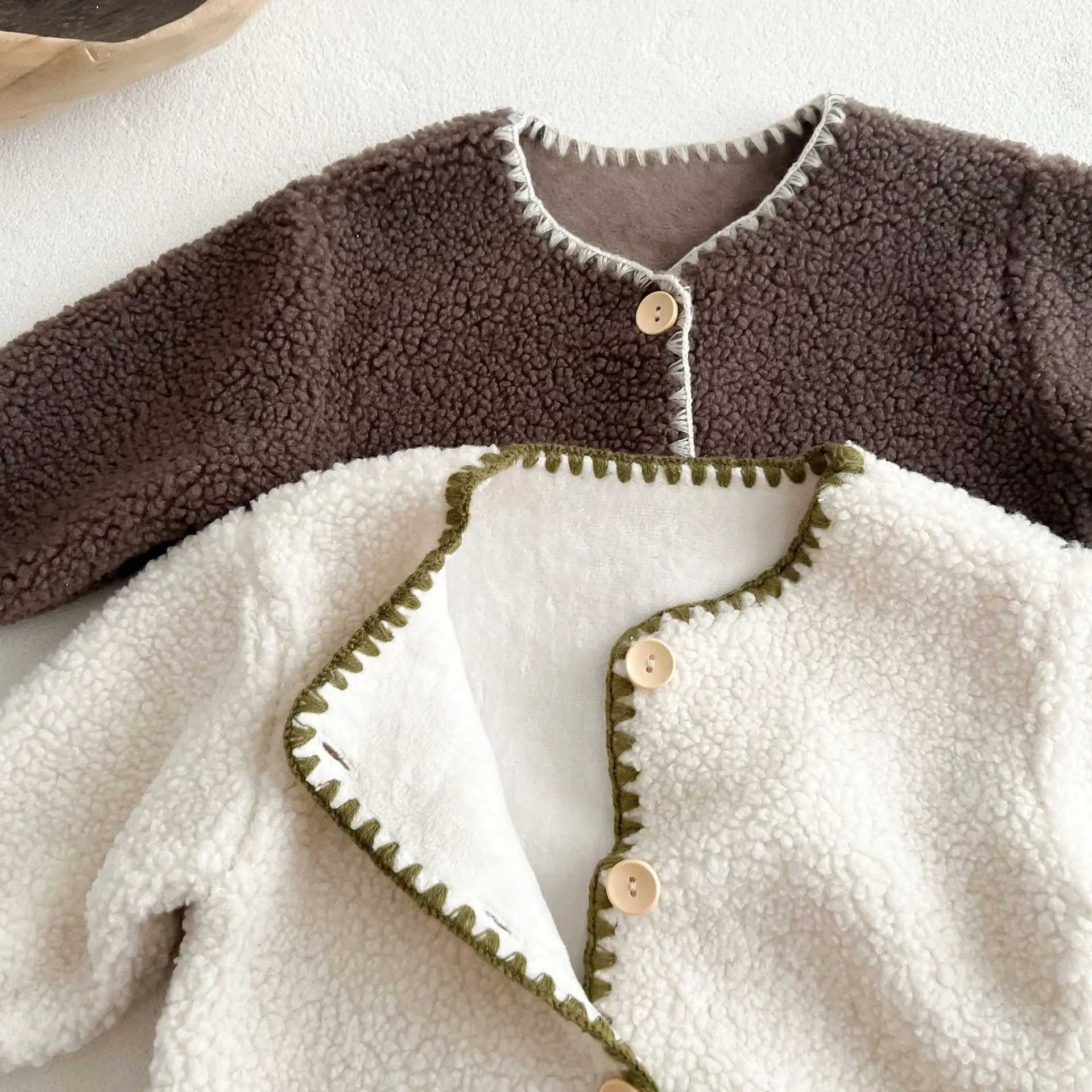 2025 Winter New in Infant Kids Thicken Plush Warm Outfits toddler Baby Overlock Jumpsuits Newborn Romper Gift Hat 03Y C251009