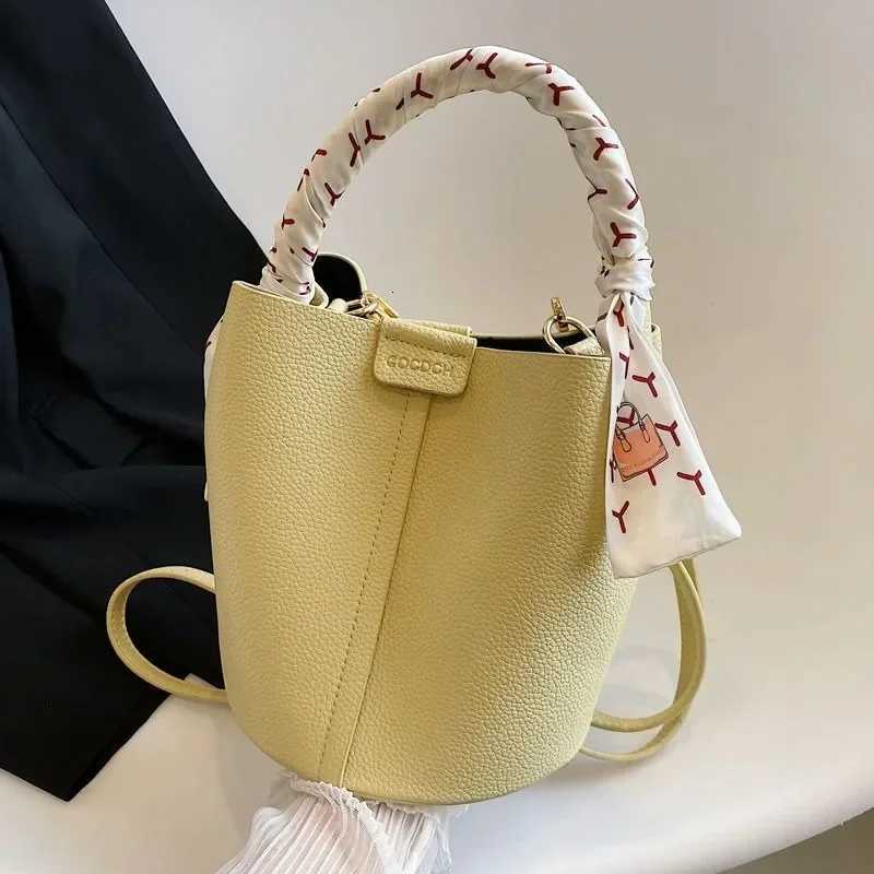 2024 New Versatile Handbag Wen Texture 1 Bag Summer Simple Korean Versi Tie Ribbs eshoder Package Crossbody Bags D251009