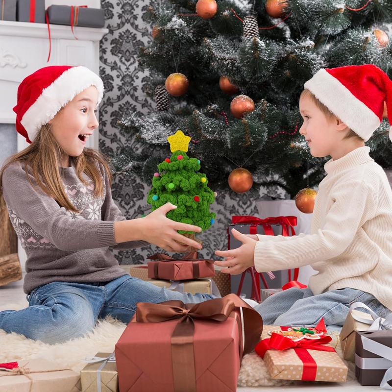 Finished Christmas Tree: Pure Handmade Wool-Knitted Christmas Gift Decoration, Festive Creative Gift Ornament, Suitable for Store, Holiday, Home and O