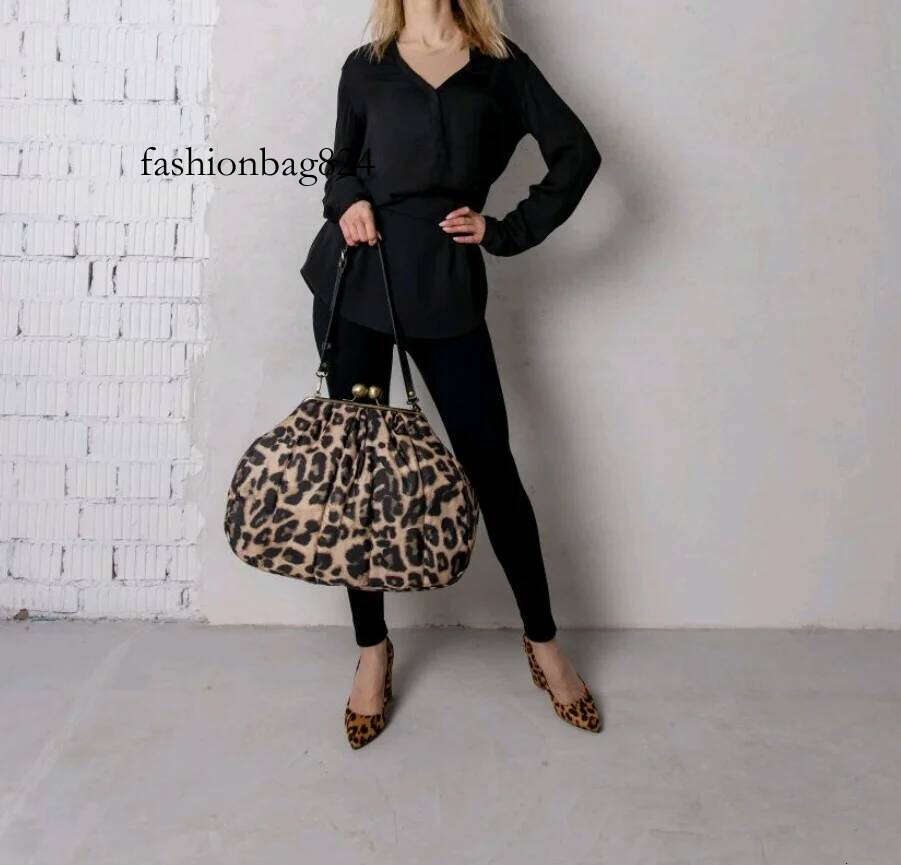 LOST IN VINTAGE Leopard Print Animals Fabric Soft Smooth Owl Bag Balls Bronze Kiss-lock Purse Clutch Large 43x40x13cm