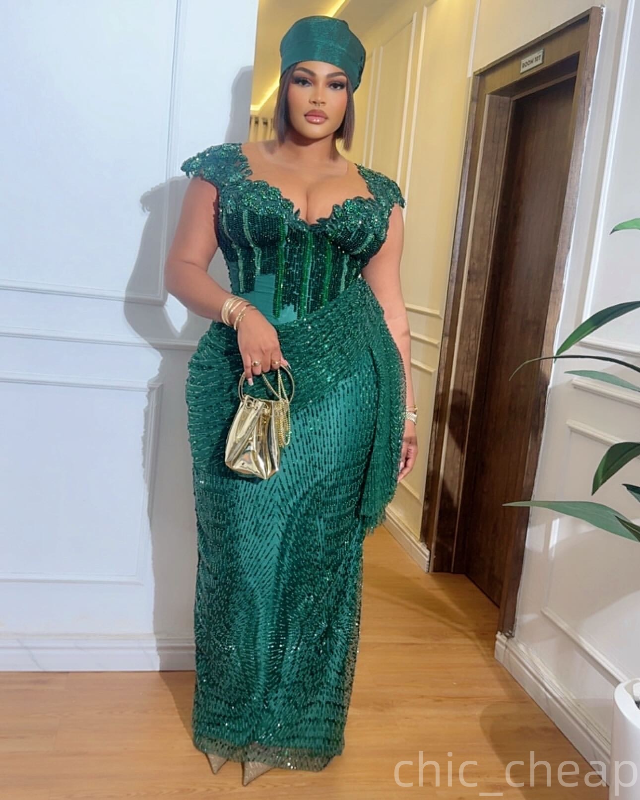 Sheath Dark Green Prom Dresses 2025 Appliques Beaded Sequined Evening Formal Party Second Birthday Engagement Gowns Plus Size Dress For Special Occasi