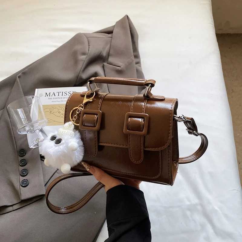 New Style Versatile Crossbody Bag Exquisite Trendy HighEnd Design for Girls Fiable Sweet Daily Outfits D251009