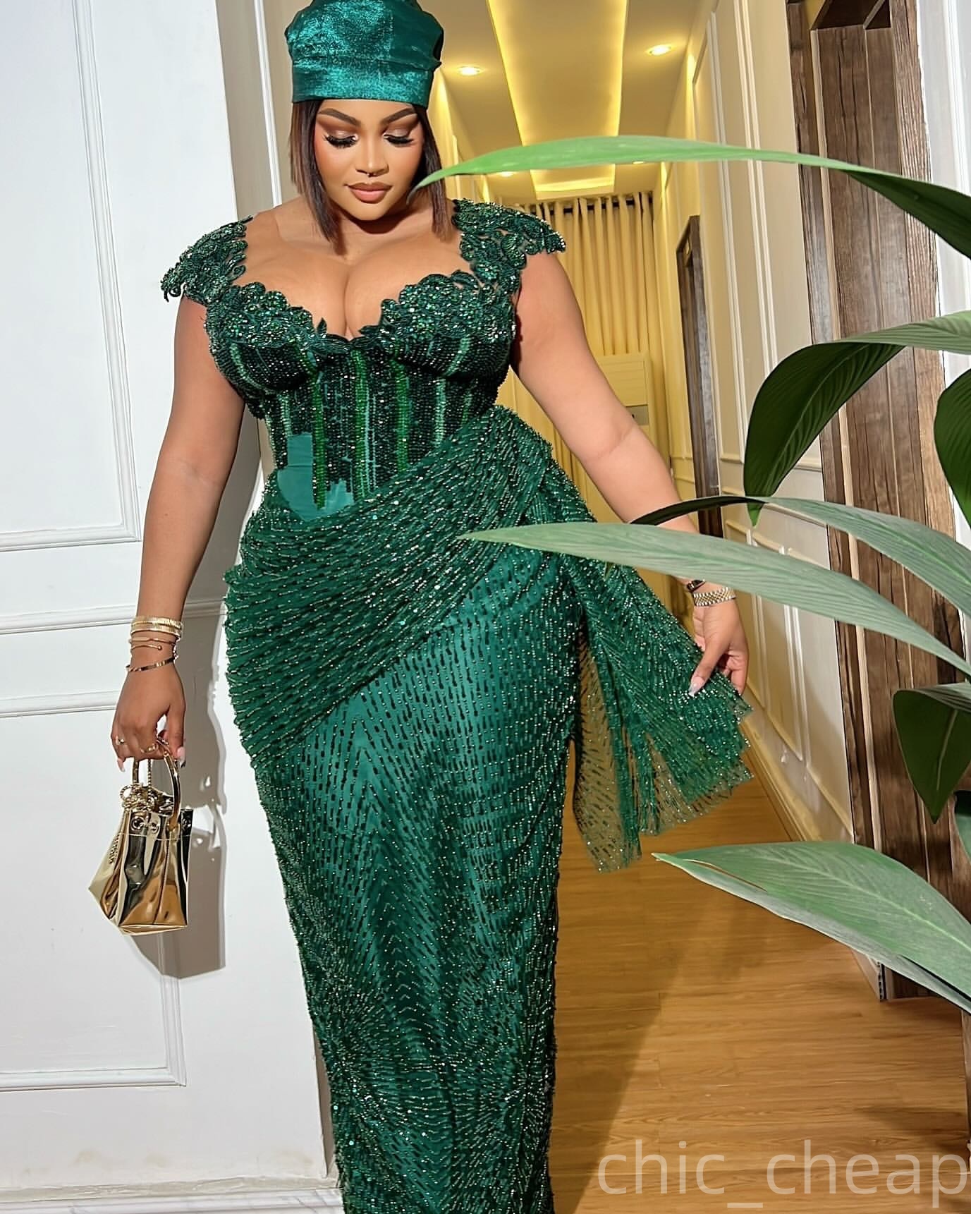 Sheath Dark Green Prom Dresses 2025 Appliques Beaded Sequined Evening Formal Party Second Birthday Engagement Gowns Plus Size Dress For Special Occasi