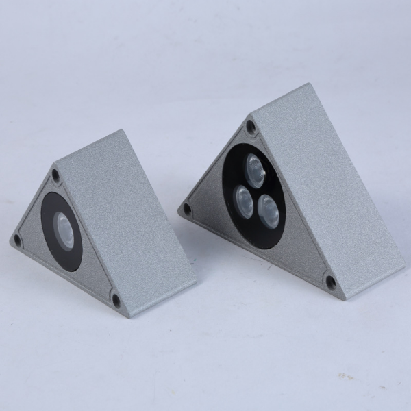 Triangle - Shaped LED Wall Light, Outdoor/Indoor Corner Lamp for Home, Garden, Corridor Lighting