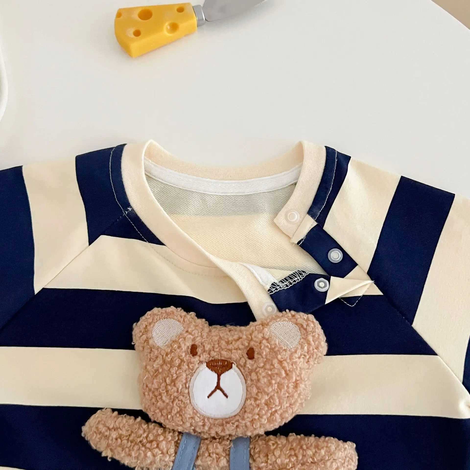 2024 New Autumn Romper for newborn Bear doll Applique Stripe Print Long Sleeve Romper Unisex Baby Outfit C251009