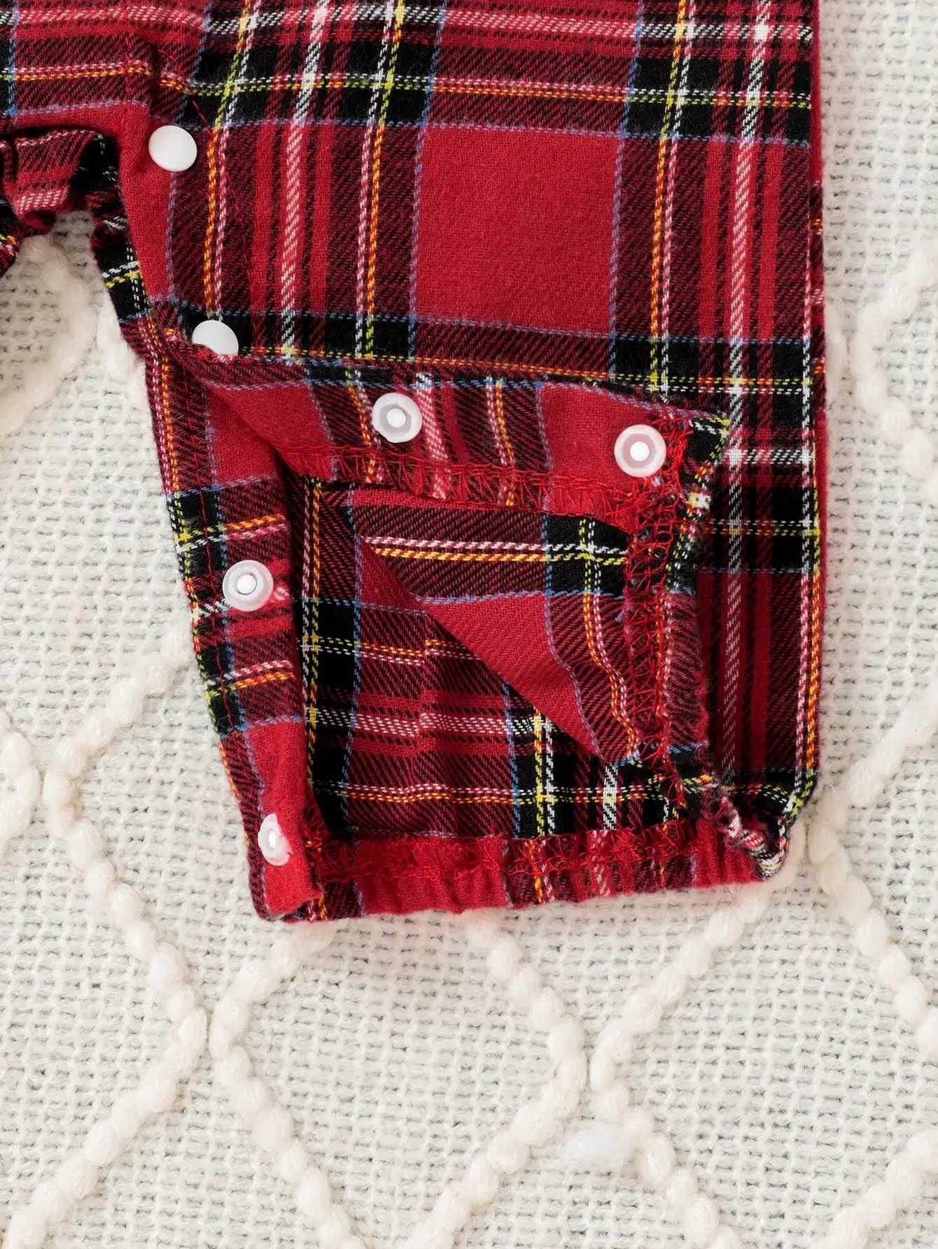 Gentleman Style Autumn Fashion 124m Baby Boys Onesie Red Plaid Small Bow Tie Color Contrast Breasted Lapel LongSleeved Onesie C251009