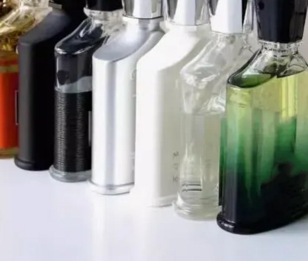 Top cologne of men Perfume Eau De Parfum cologne 75ml 100ml Fragrance Man Women Parfums long lasting smell Golden Perfumes EDP Cologne spray High Quality