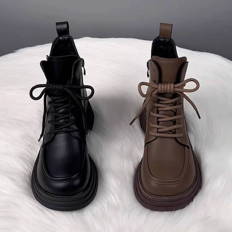 Women's 2025 new autumn and winter soft leather riding popular platform short boots women's versatile single shoes ddmythur
