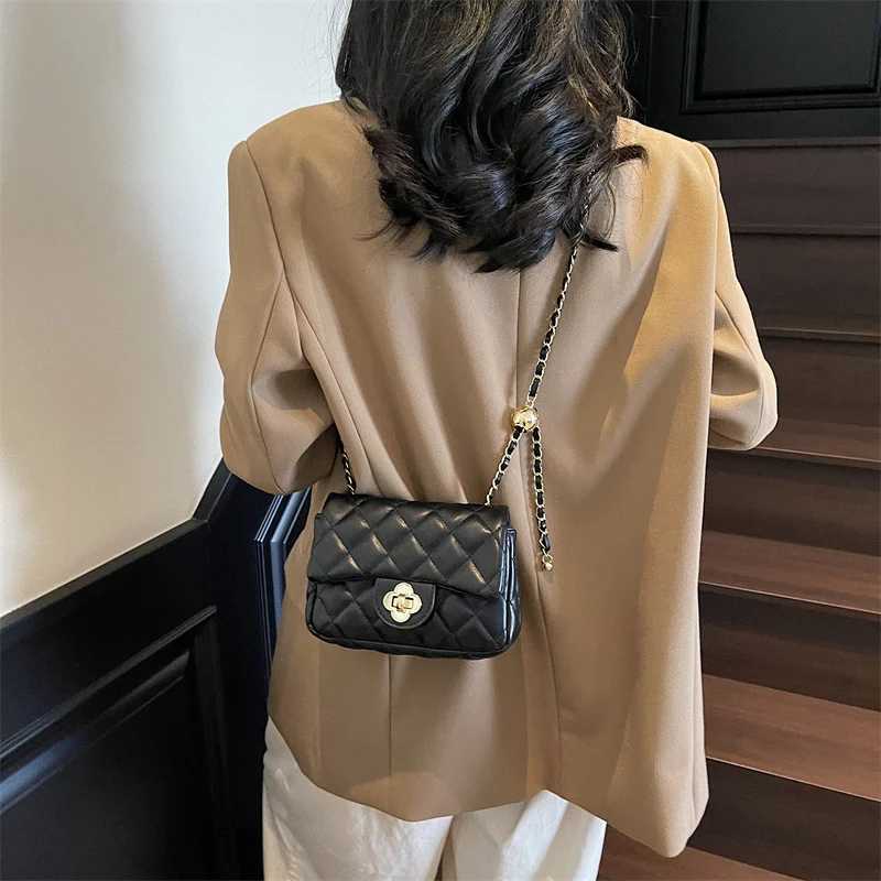 Spacious Organizer Handbag Women Multifunctional Shoulder Bag Compartmentalized For Efficient Storage And Access Luxury-Style BagsW251101