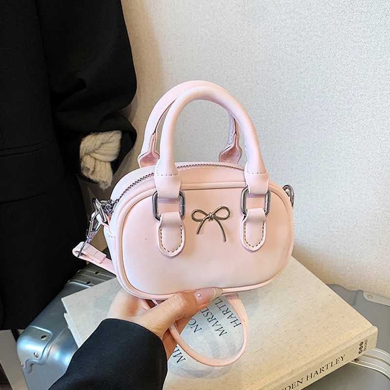 Exquisite Mini Versatile Crossbody Bag Childrens Sweet Bow Handbags Wens Party PU Lipstick Bags Kids Birthday Gift D251009