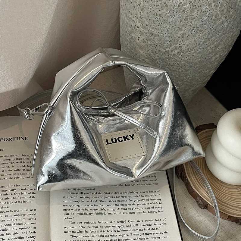 2025 New Wens Fi Forward Niche Dumpling Bag Soft Leather Texture Portable Versatile Cmuter Messenger Bag D251009