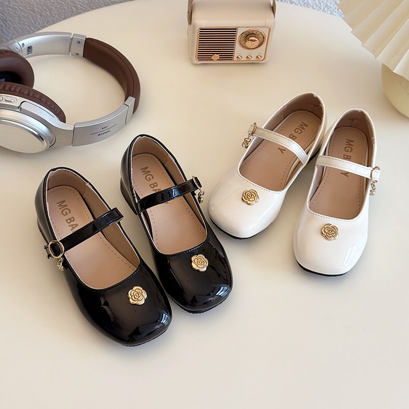 Kids Designer Shoes Girls Dress Shoes 2025 Summer Girl Princess Shoes Kidsnest Children Casual Flat Sole Shoes Sizes US10C-US4Y K0671