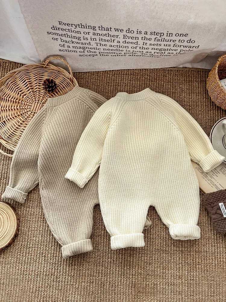 2025 Winter New Baby Long Sleeve Knitted Romper Cartoon Embroidery Infant Boy Girl Thick Warm Jumpsuit Newborn Toddler Clothes C251009