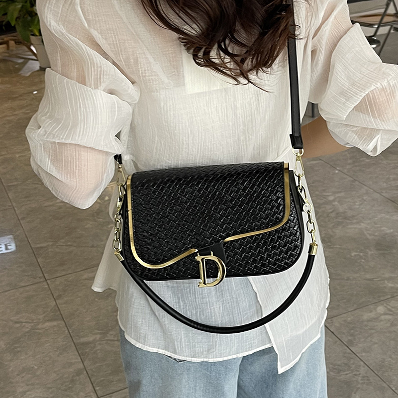 2025 New Retro Niche Designer Bag Luxury Bag Woven Mosquito Commuter Versatile Fashion Simple Single Shoulder Crossbody Handheld Underarm Small Square