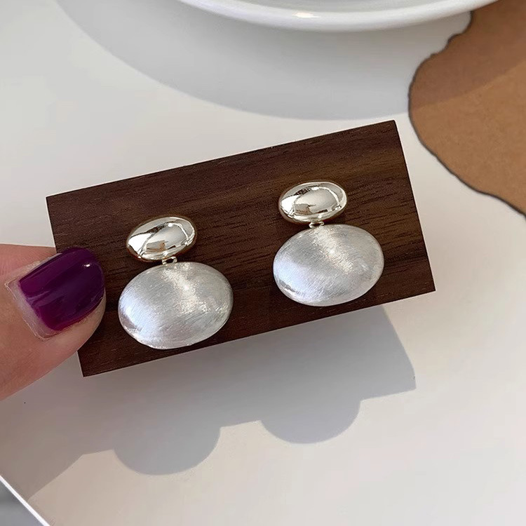 Luxury earrings S925 Sterling Silver earrings women designer Brushed Matte Earrings for Women Oval Design Elegant Earrings