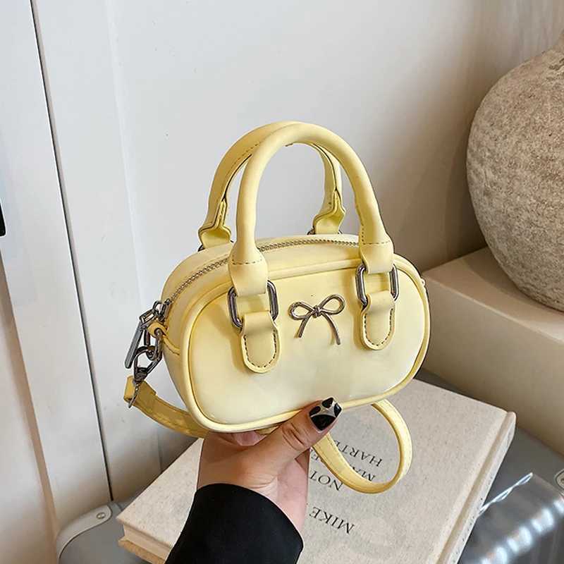 Exquisite Mini Versatile Crossbody Bag Childrens Sweet Bow Handbags Wens Party PU Lipstick Bags Kids Birthday Gift D251009